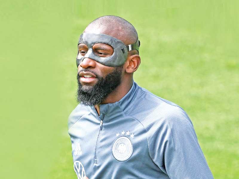 المدافع الألماني انطونيو روديغير