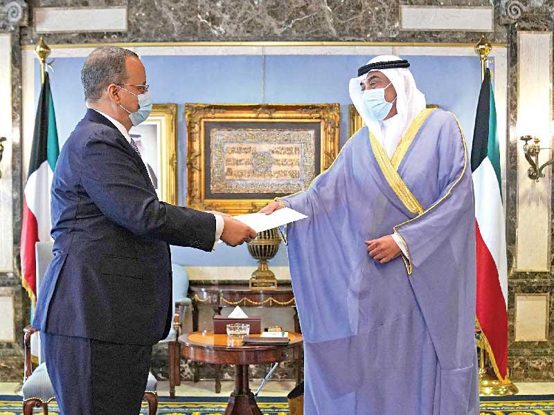 رئيس مجلس الوزراء سمو الشيخ صباح الخالد مستقبلاً وزير الخارجية الموريتاني