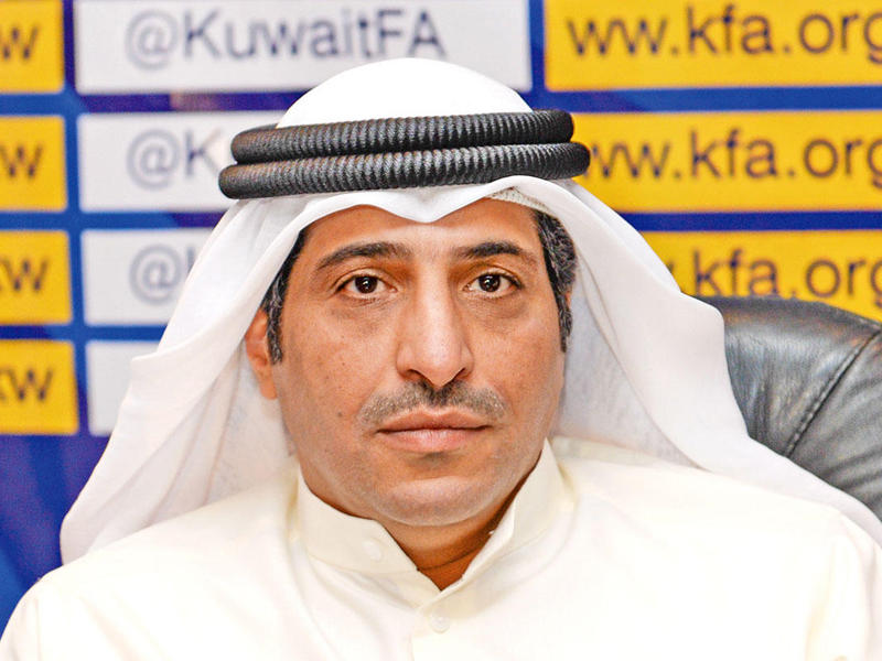  رئيس نادي التضامن مبارك النزال