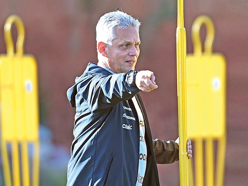 مدرب منتخب كولومبيا رينالدو رويدا