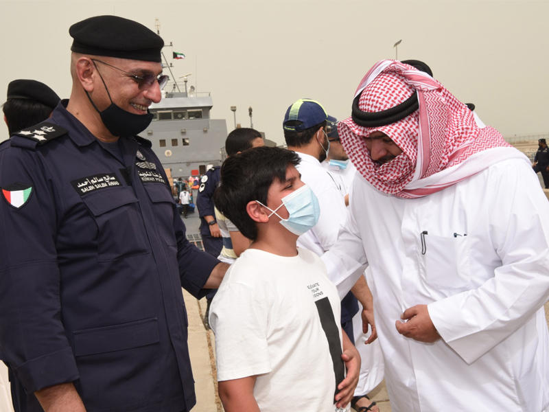 وزير الداخلية يشرف على عملية إنقاذ العالقين