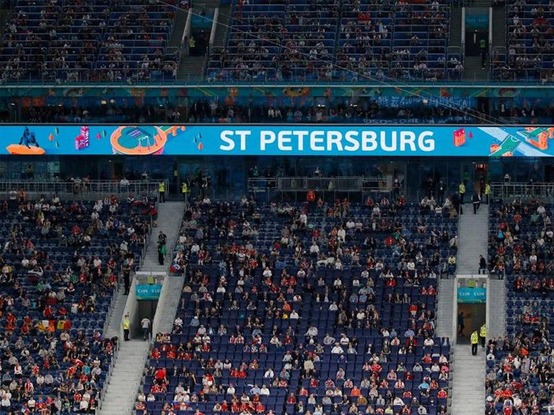 ملعب مدينة سان بطرسبورغ الروسية