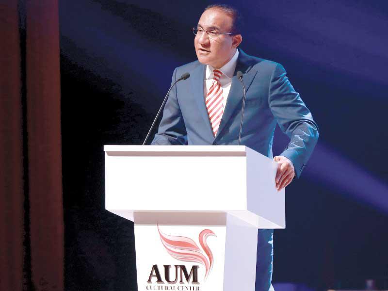 رئيس مجلس الأمناء لجامعة الشرق الأوسط الأميركية فهد إبراهيم العثمان