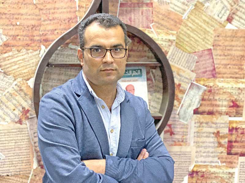 الأديب المصري محمد أبوزيد