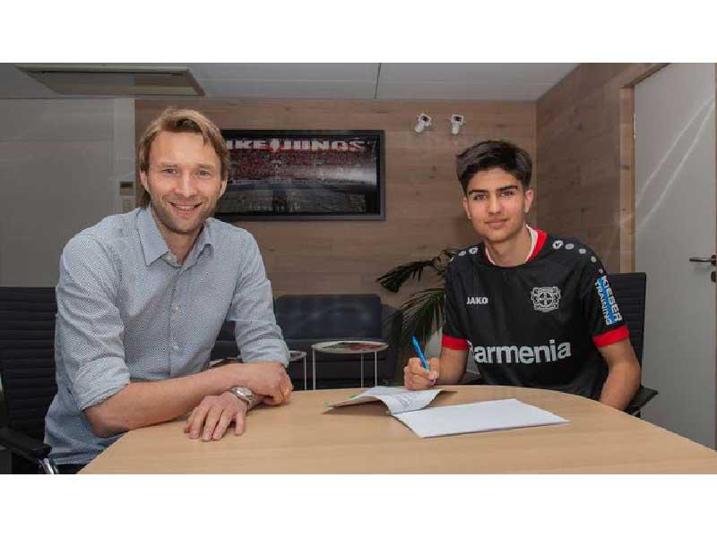 اللاعب الدنماركي الشاب زيدان سيرتدمير