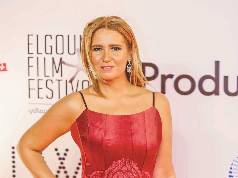 الممثلة هنا شيحة 