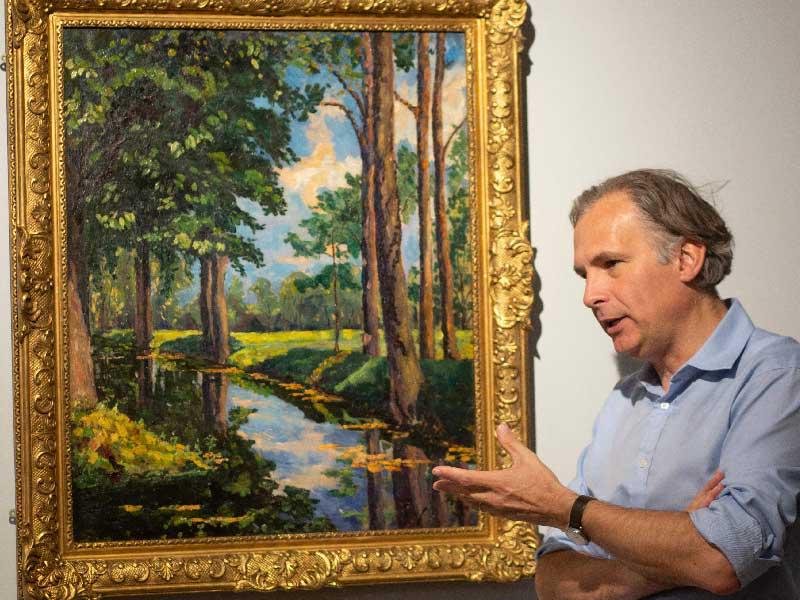  لوحة لرئيس الوزراء البريطاني وينستون تشرشل