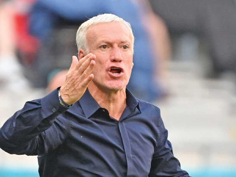 مدرب المنتخب الفرنسي لكرة القدم ديدييه ديشامب