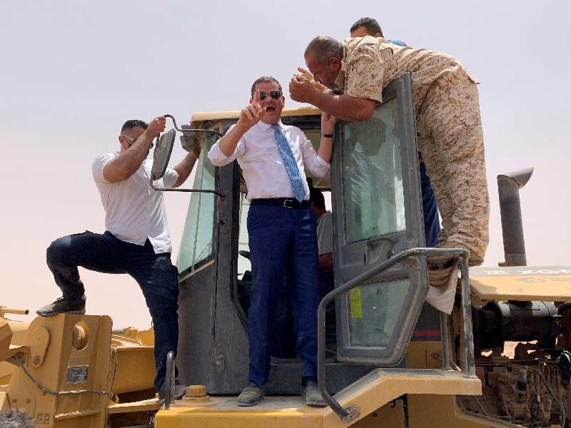 رئيس الحكومة الليبية عبدالحميد الدبيبة يعلن فتح الطريق الساحلي الرابط بين الشرق والغرب