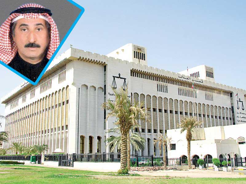 قصر العدل وفي الإطار يظهر المستشار نجيب الملا