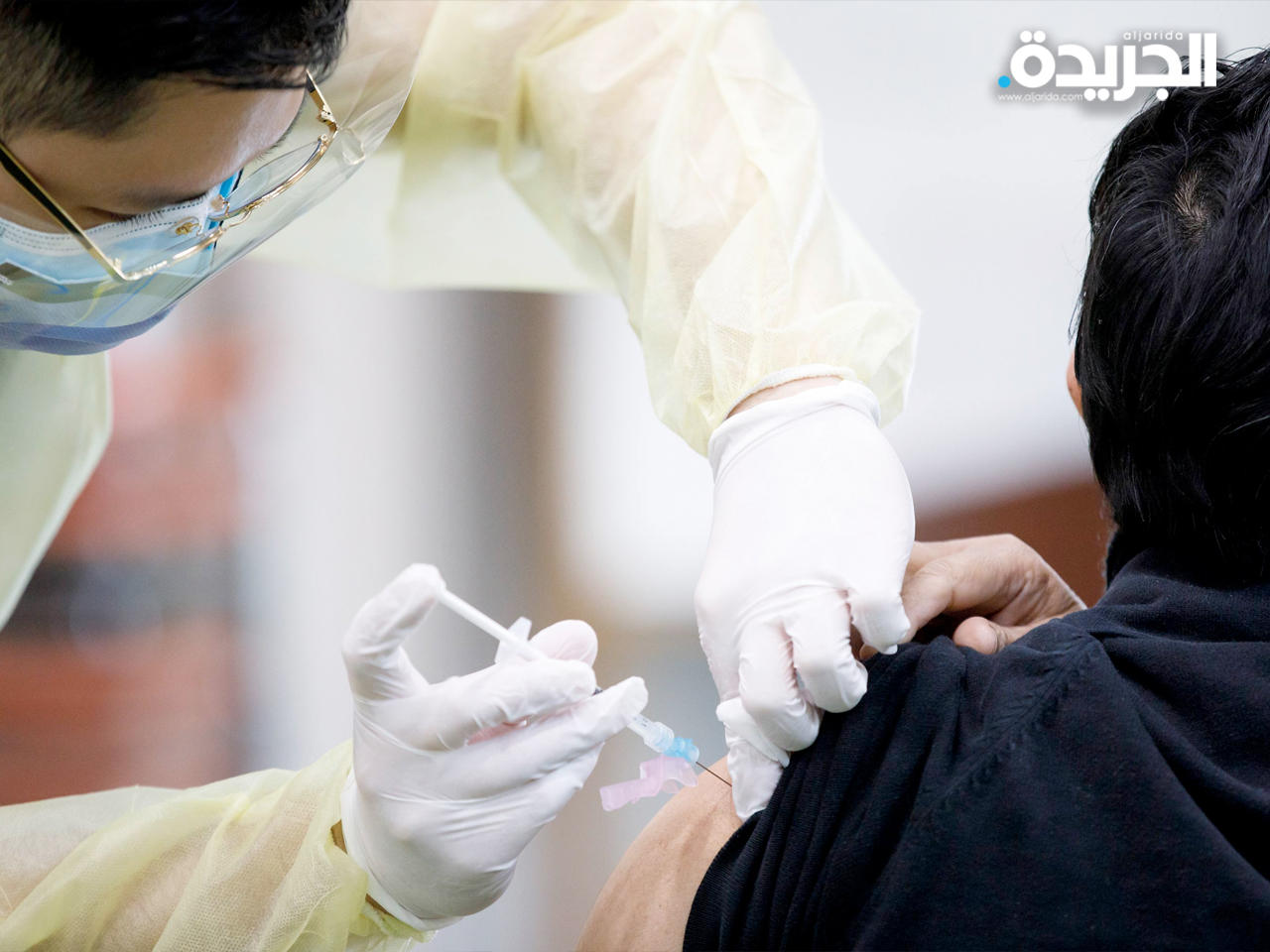 لقاحات كورونا