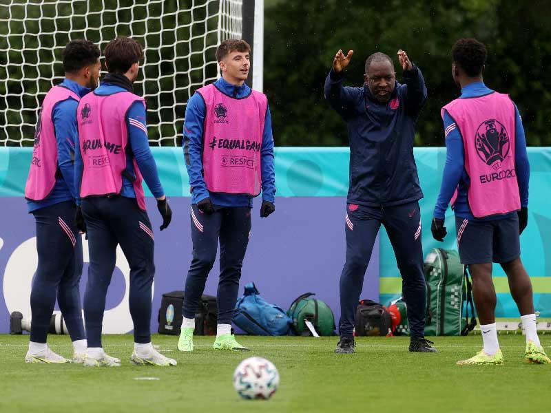 جانب من تدريبات المنتخب الإنكليزي