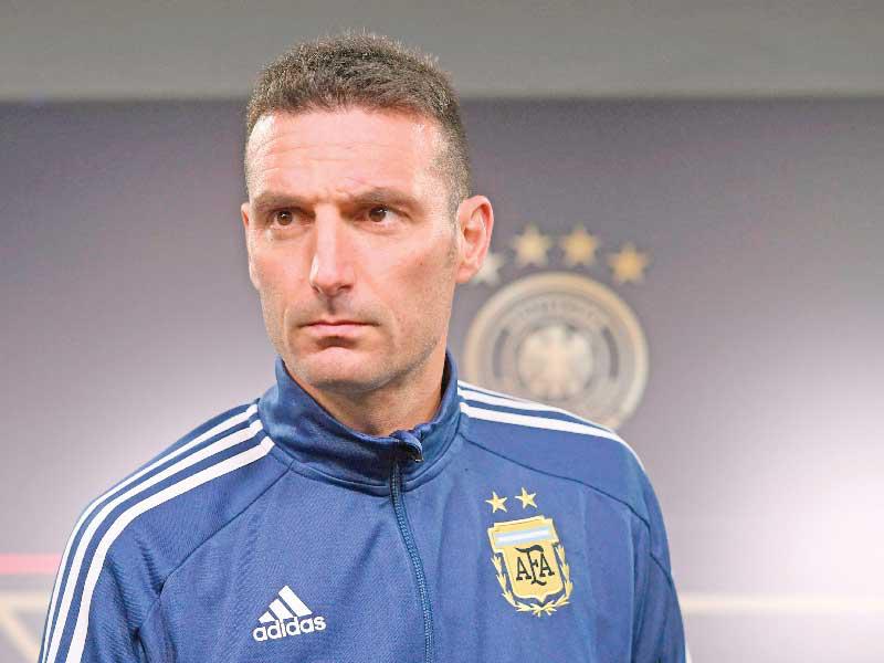 مدرب منتخب الارجنتين  ليونيل سكالوني 