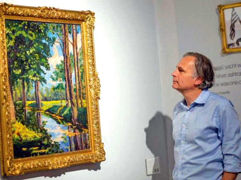 لوحة لرئيس الوزراء البريطاني الراحل وينستون تشرشل