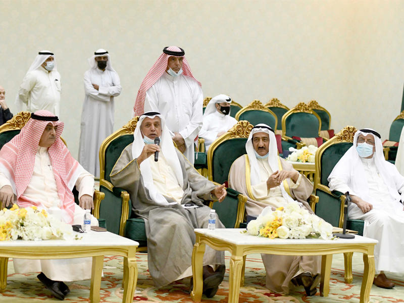 جانب من حضور العرض المرئي لمشروع قصر العدل الجديد