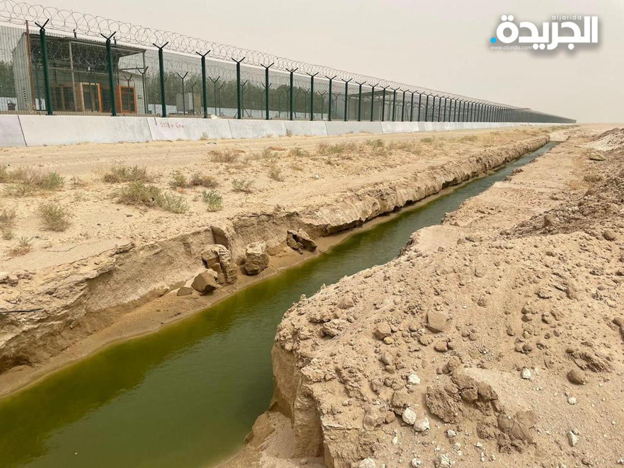 «البيئة» تخالف شركة لتصريفها المخلفات السائلة في البر