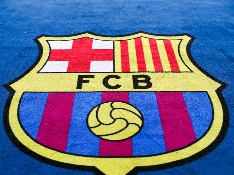  نادي برشلونة الإسباني