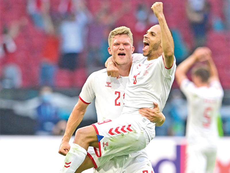 فرحة لاعبي الدنمارك