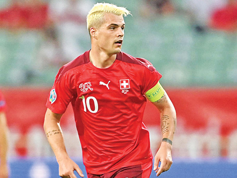 قائد المنتخب السويسري  غرانيت تشاكا