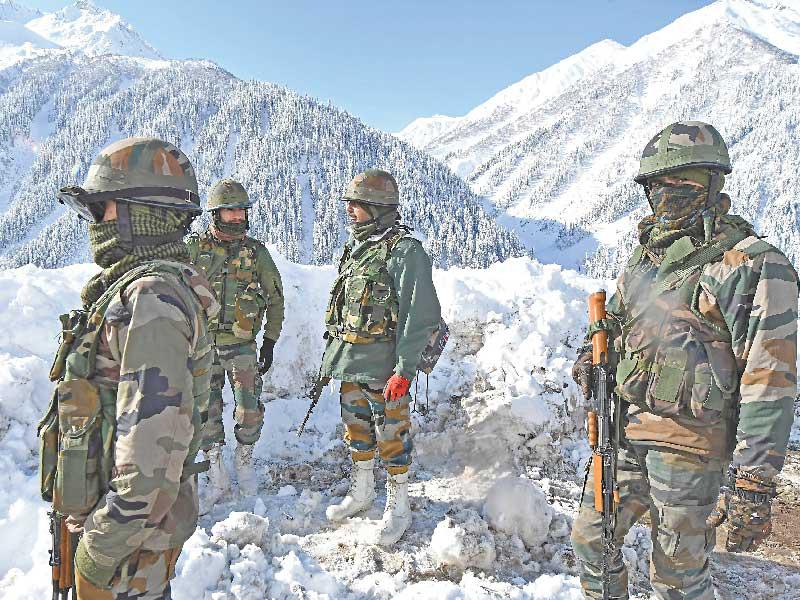 جنود هنود في أحد المواقع بلاداخ على الحدود مع الصين (أ ف ب)
