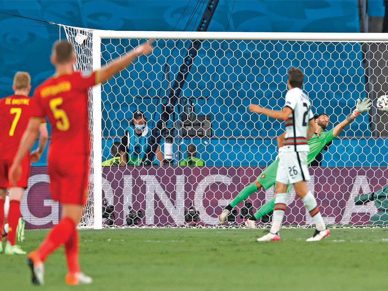 تسديدة ثورغان هازارد في طريقها لمعانقة شباك البرتغال