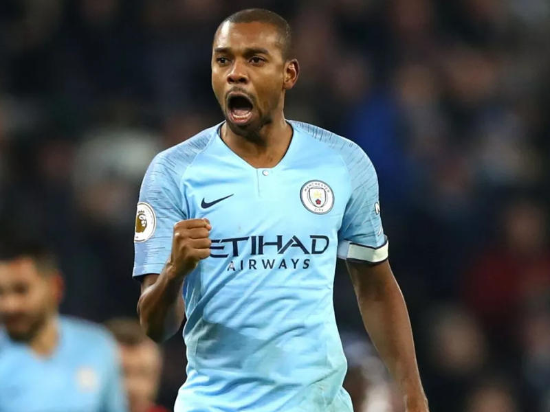  لاعب وسط وقائد مانشستر سيتي فرناندينيو