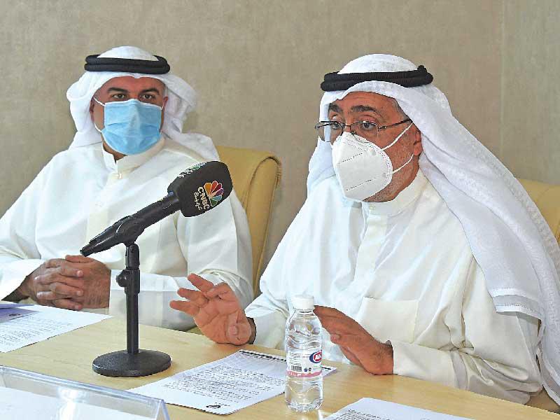 الجراح والعوضي خلال المؤتمر الصحافي