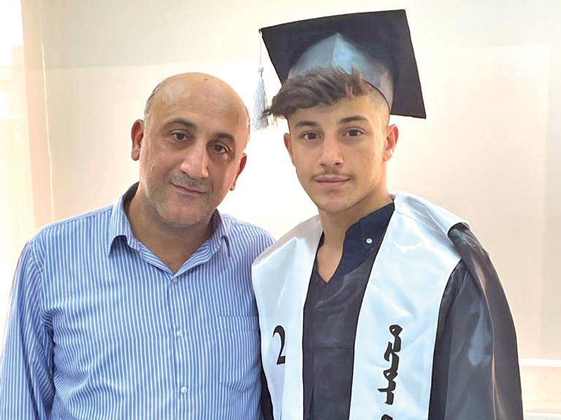 محمد كمال ووالده الزميل كمال نمر