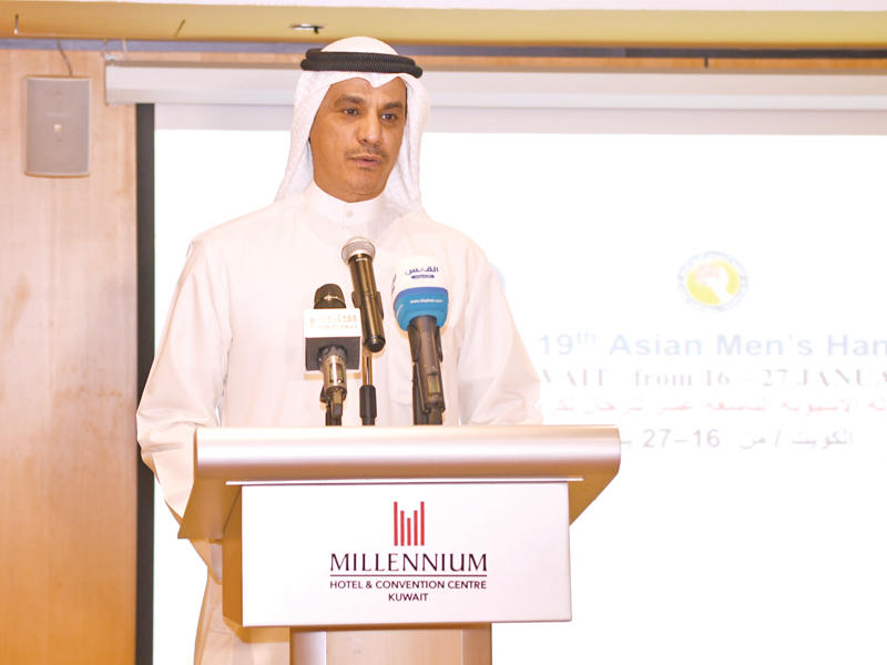  أمين سر اتحاد كرة اليد قايد العدواني 