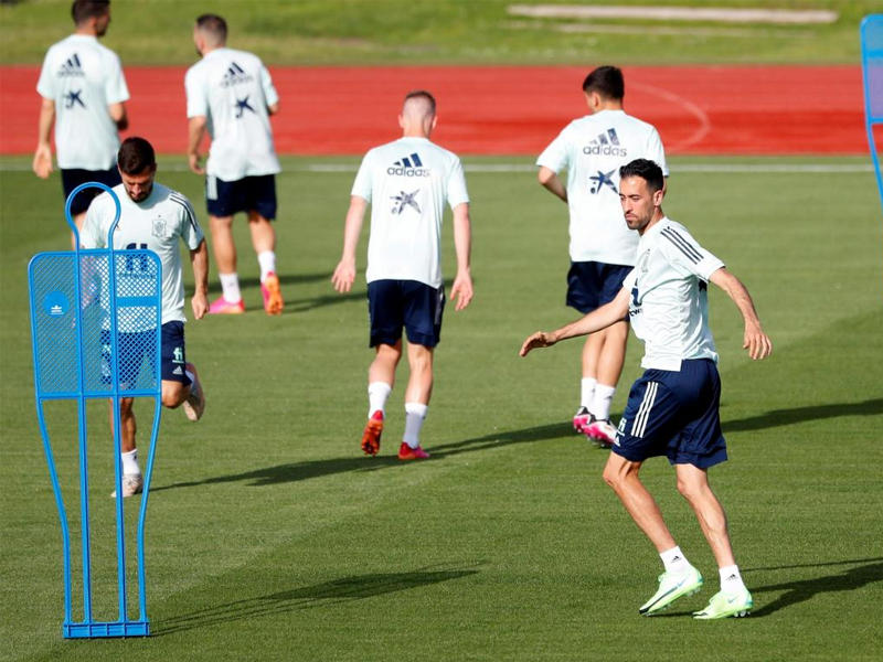 جانب من تدريبات المنتخب الاسباني