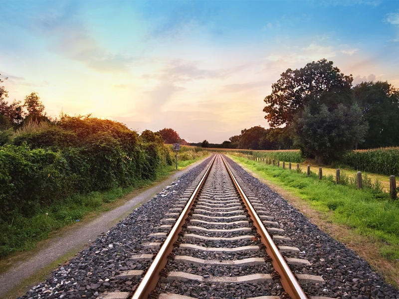 سكة القطار