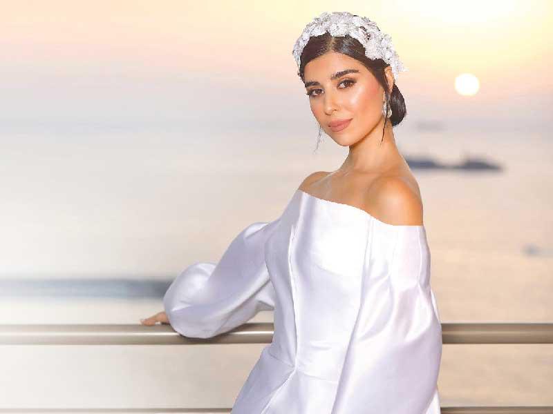 الفنانة اللبنانية زينة مكي