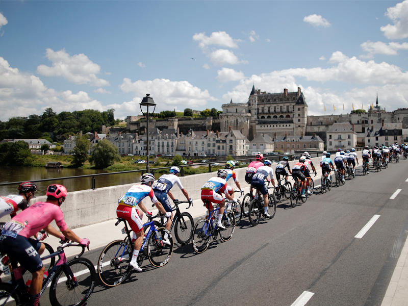 جانب من منافسات طواف فرنسا