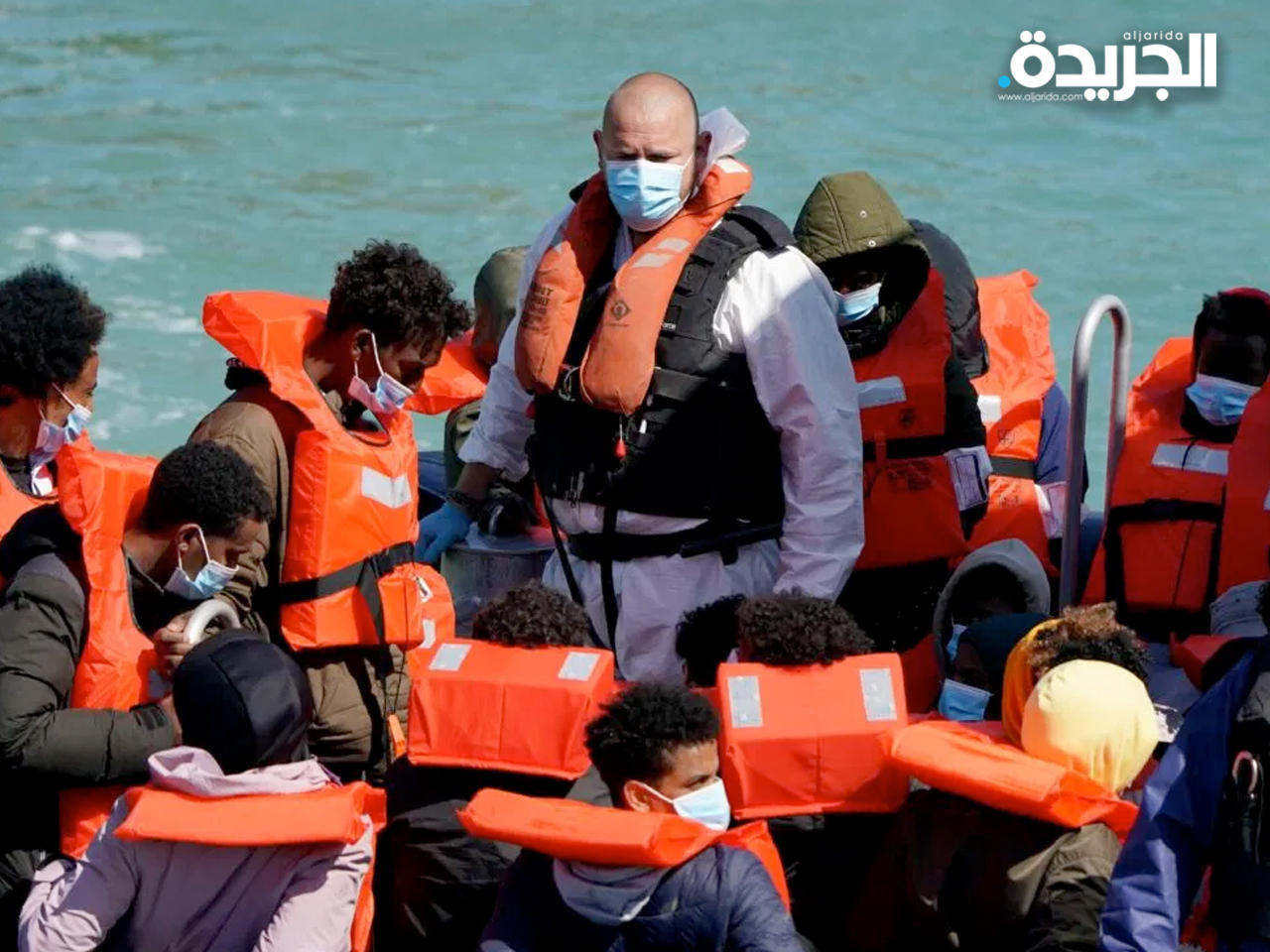 إنقاذ خمسين مهاجراً من الموت في القنال الإنجليزي