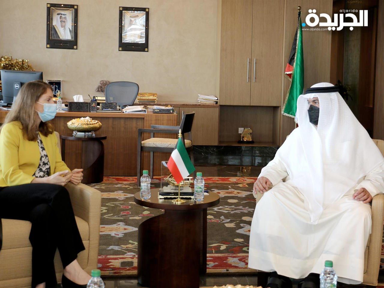 المضف خلال استقباله عدداً من سفراء الدول