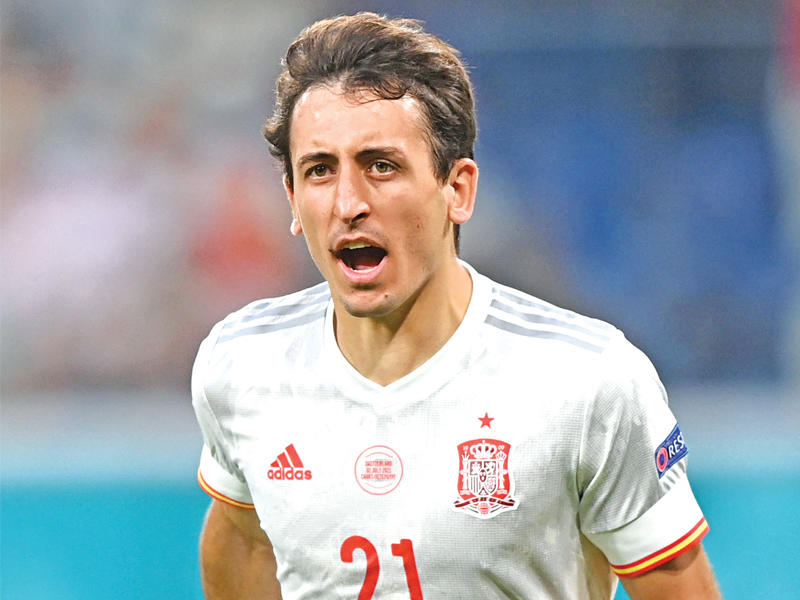 مهاجم المنتخب الإسباني ميكيل أويارزابال