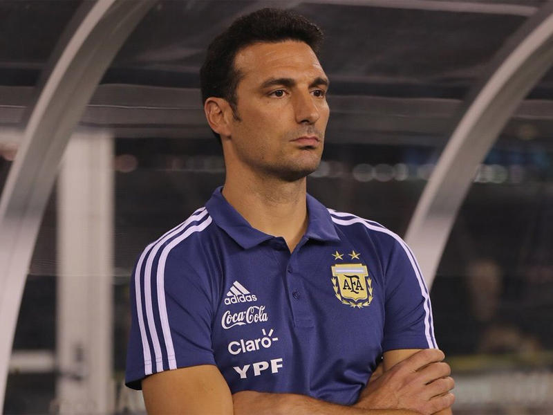  مدرب منتخب الأرجنتين ليونيل سكالوني 