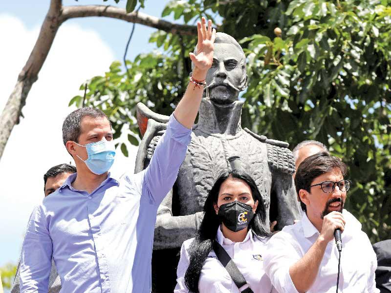  خوان غوايدو زعيم المعارضة الفنزويلية