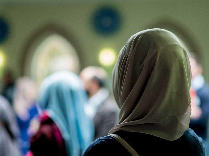 أوزبكستان ترفع الحظر عن ارتداء الحجاب