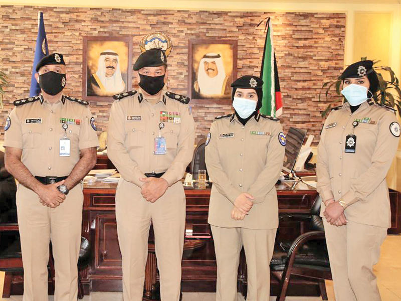 الوكيل المساعد لقطاع شؤون المرور والعمليات، اللواء جمال الصايغ مستقبلاً المكرمين 