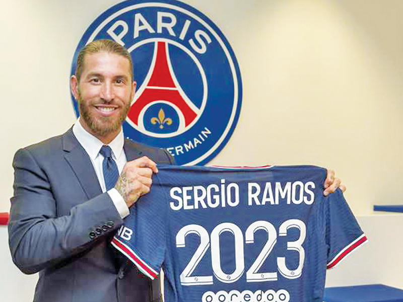  أسطورة ريال مدريد الإسباني قلب الدفاع سيرجيو راموس