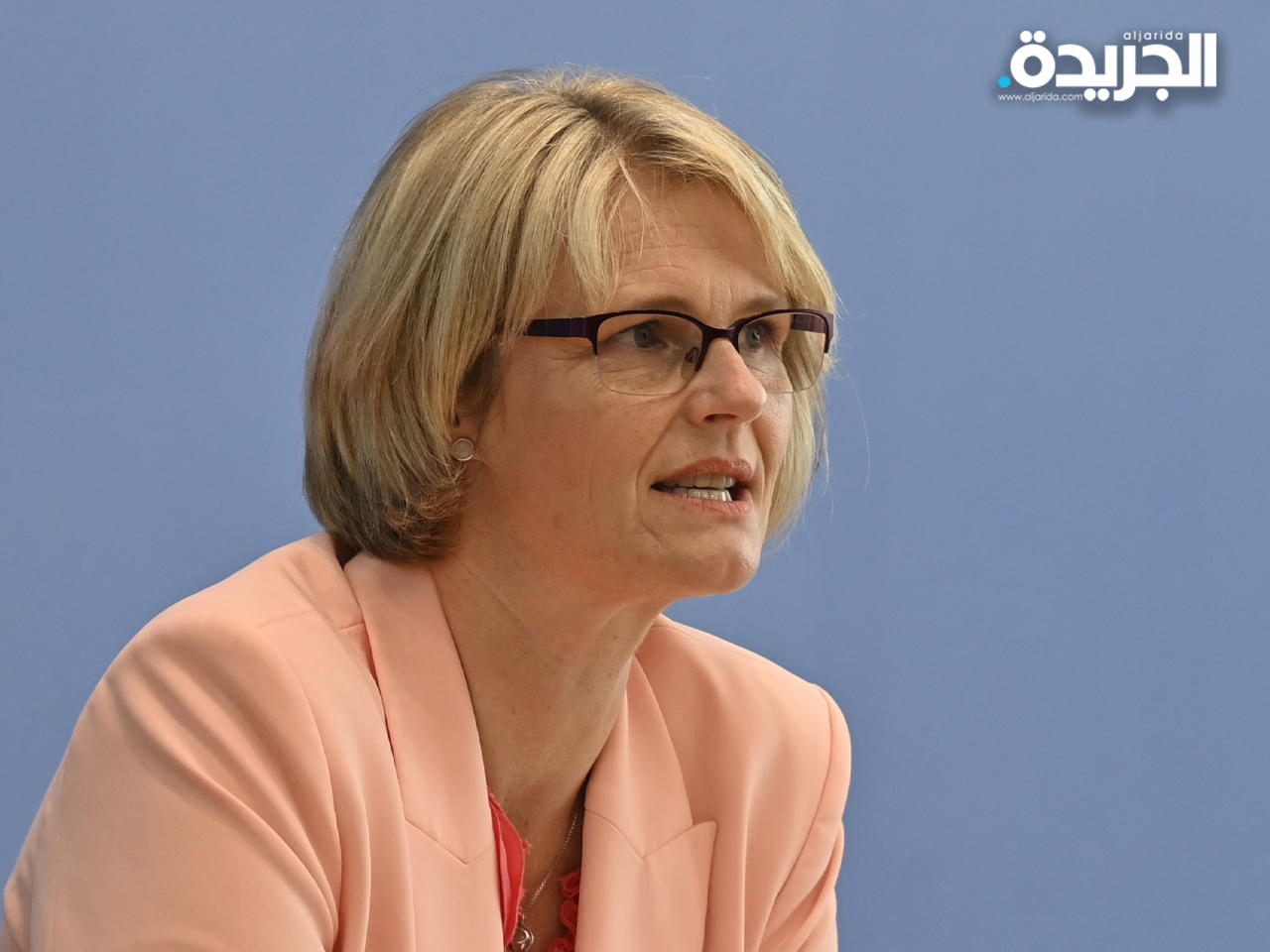 وزيرة التعليم الألمانية تؤيد الحضور الإجباري للتلاميذ مع وجود استثناءات