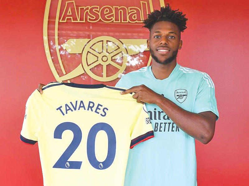 الظهير الأيسر لنادي بنفيكا نونو تافاريس 