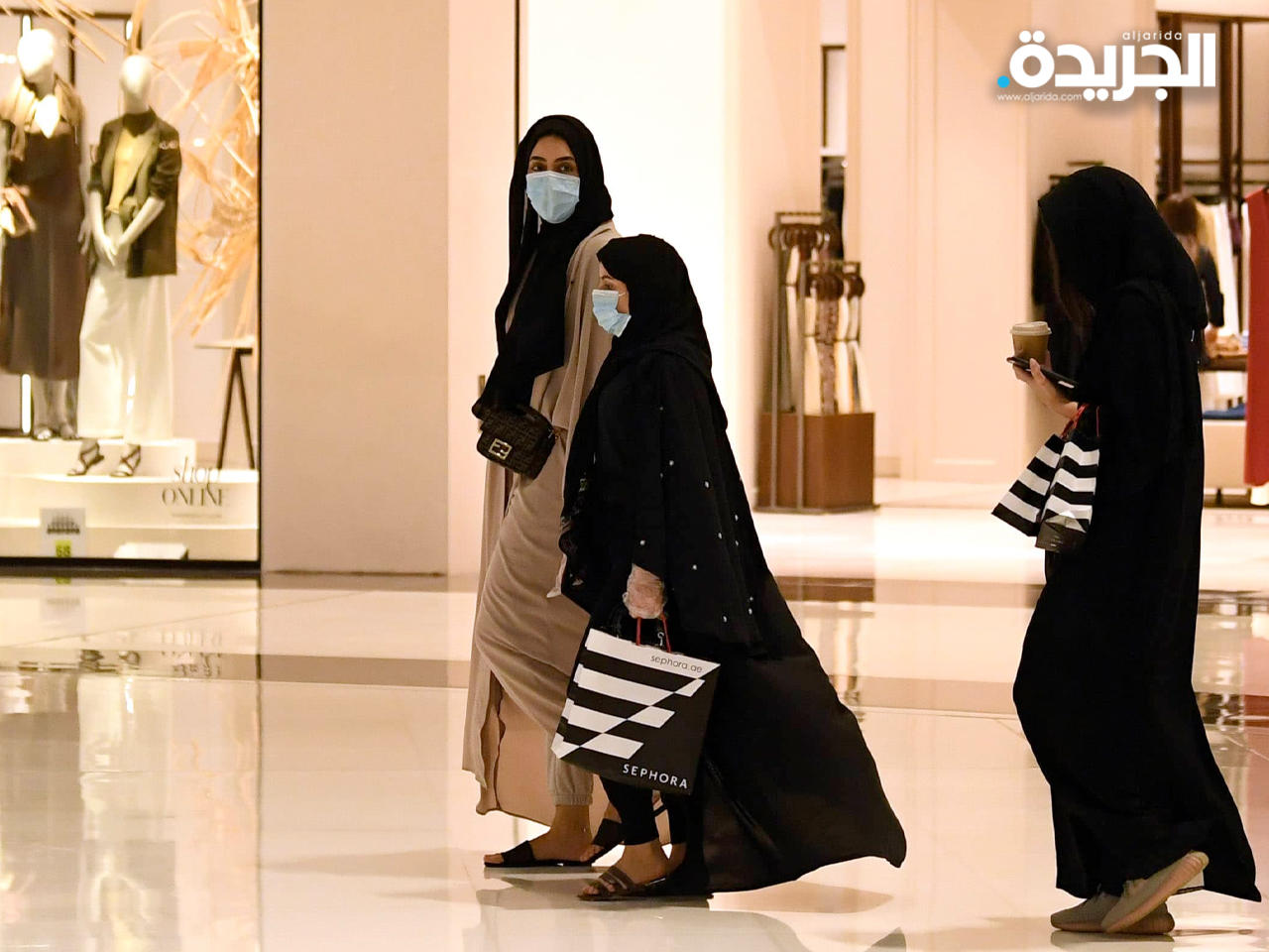 رئيس اتحاد الأطباء: الكمامات لن تختفي من الحياة اليومية بعد الآن