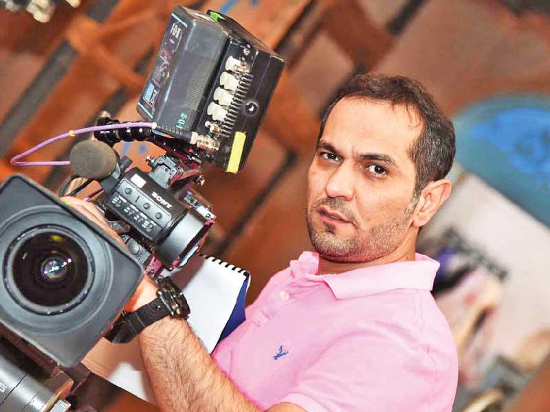 الفنان والمخرج نعمان حسين