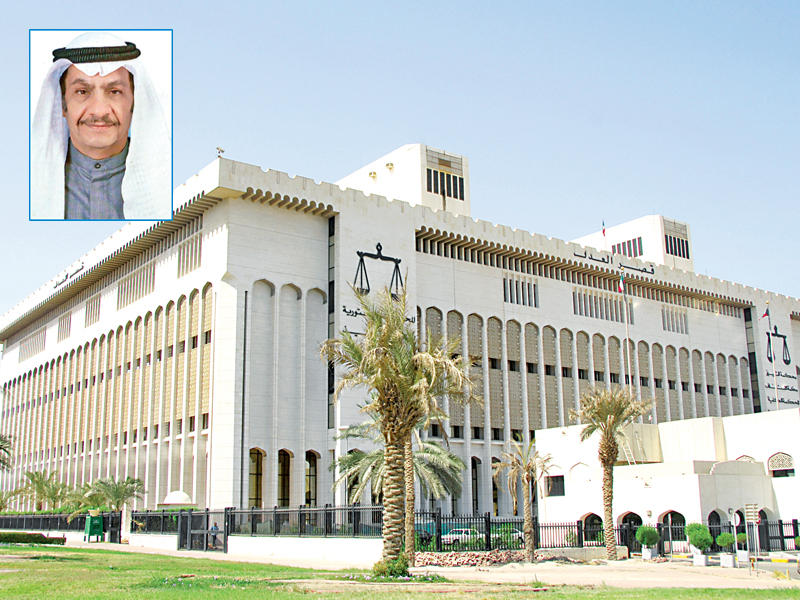 قصر العدل ويظهر في الإطار المستشار فؤاد الزويد