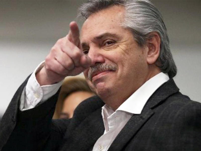  رئيس الأرجنتين ألبرتو فرنانديز