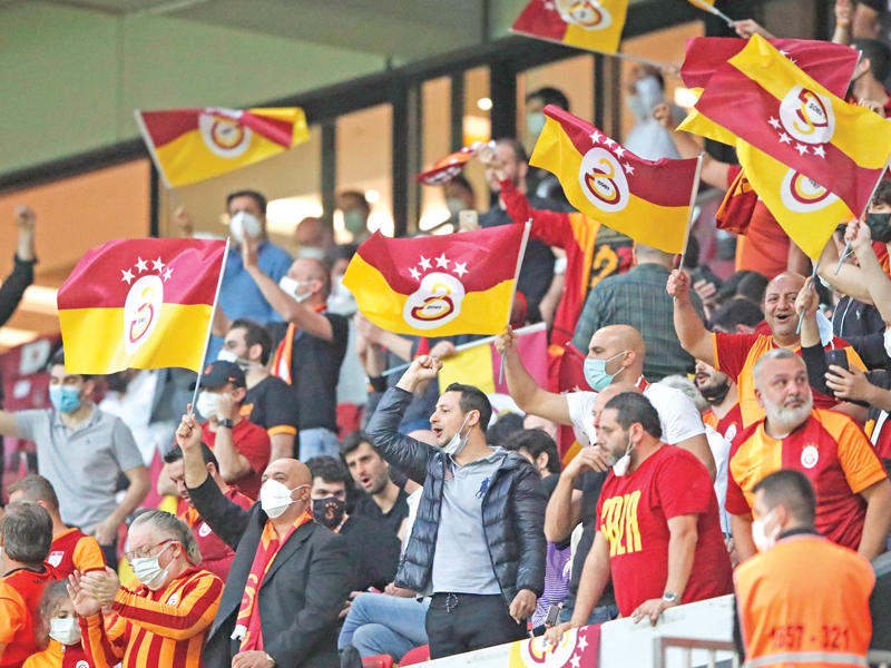 جماهير غالطة سراي