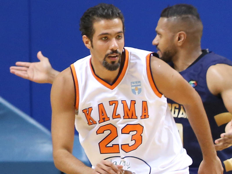  لاعب كرة السلة عبدالعزيز الفضلي