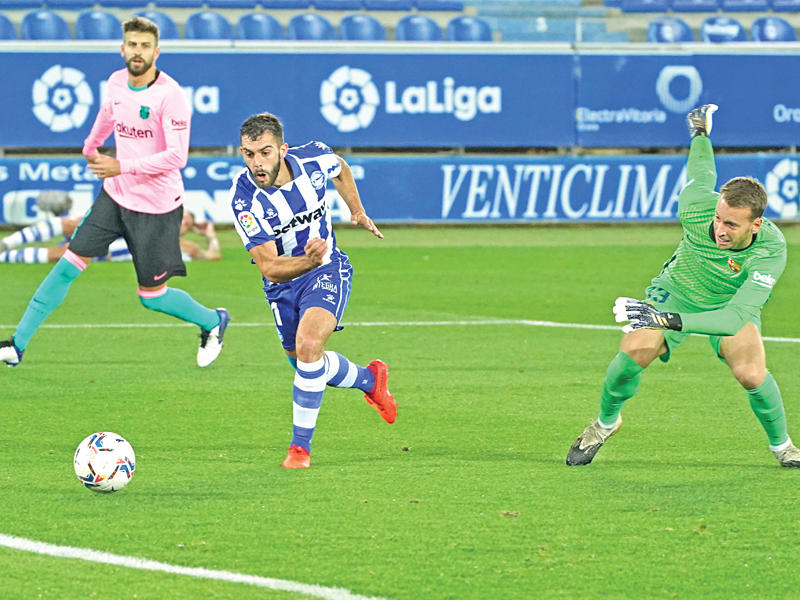 حارس المرمى نيتو خلال مباراة سابقة لبرشلونة